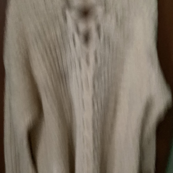 Poof apparel med cardigan small mint condition off white - Picture 7 of 9